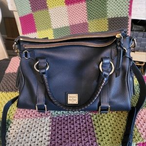 Dooney & Bourke large pebble grain Satchel